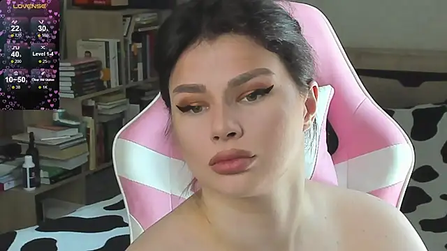 Snapshot of bbJ_one chatting on 06-10-26, 03:30 bbJ one online show from 06-10-26, 03:30