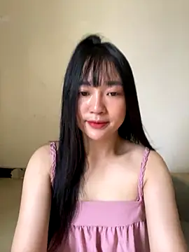 Snapshot of Be_xinh chatting on 09-25-25, 10:21 Be xinh online show from 09-25-25, 10:21