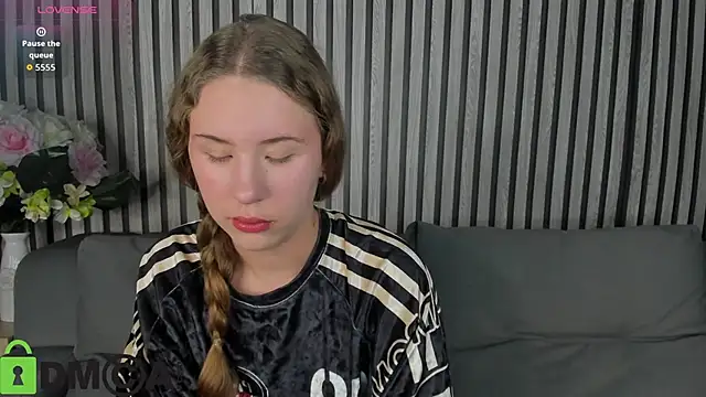 Elsie Cutties online show from 10-08-25, 01:07