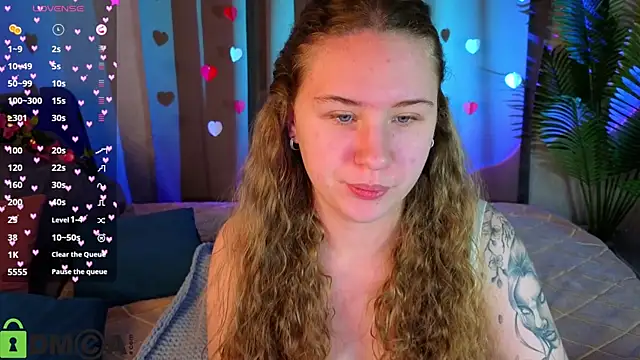 Elsie Cutties online show from 02-19-26, 01:13