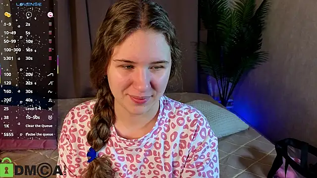 Elsie Cutties online show from 01-18-26, 01:09