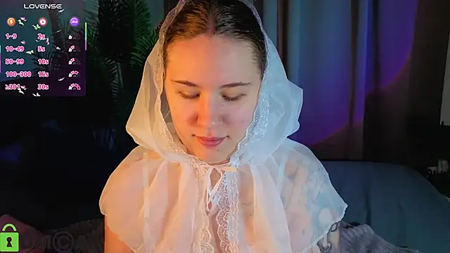 Snapshot of Elsie_Cutties chatting on 05-22-26, 01:14 Elsie Cutties online show from 05-22-26, 01:14