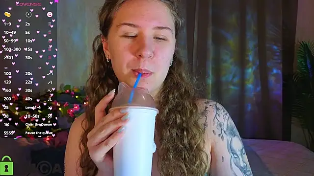 Elsie Cutties online show from 03-06-26, 01:11