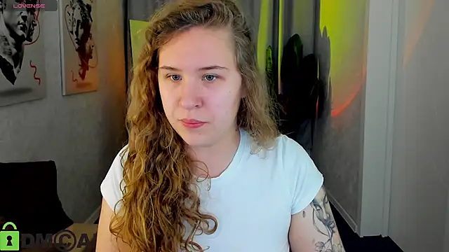 Snapshot of Elsie_Cutties chatting on 05-02-26, 01:11 Elsie Cutties online show from 05-02-26, 01:11