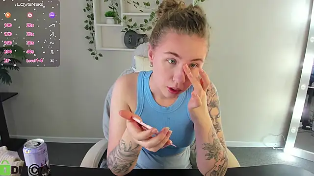 Elsie Cutties online show from 11-03-25, 01:11