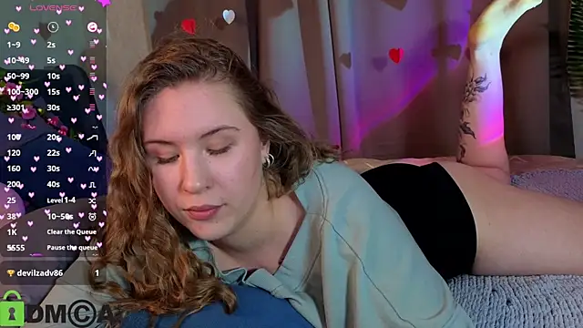 Elsie Cutties online show from 02-20-26, 06:19