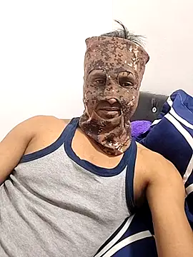 Snapshot of Rushasharma_368 chatting on 10-16-25, 06:27 Rushasharma 368 online show from 10-16-25, 06:27