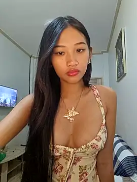 Snapshot of Bunny72772 chatting on 09-30-25, 06:36 Bunny72772 online show from 09-30-25, 06:36