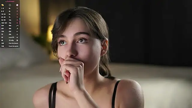 LettySlovacek online show from 11-16-25, 01:43