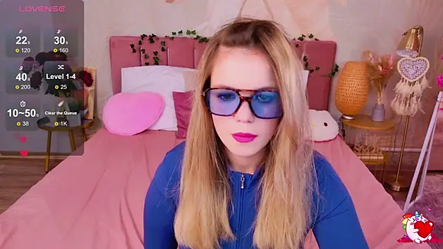 Snapshot of KellyHayden chatting on 09-28-25, 10:33 KellyHayden online show from 09-28-25, 10:33