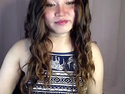 Eyes-on-me online show from 10-31-25, 07:21
