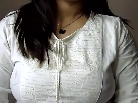 Aaliya02 online show from 11-08-25, 01:58