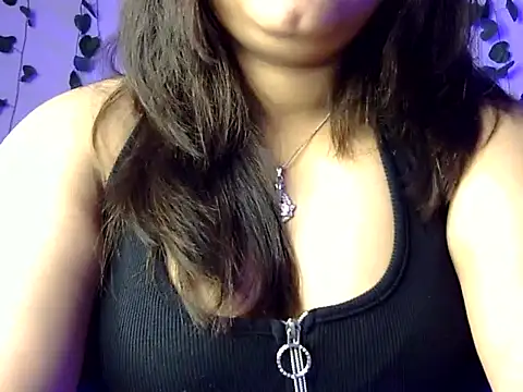 Aaliya02 online show from 11-18-25, 09:07