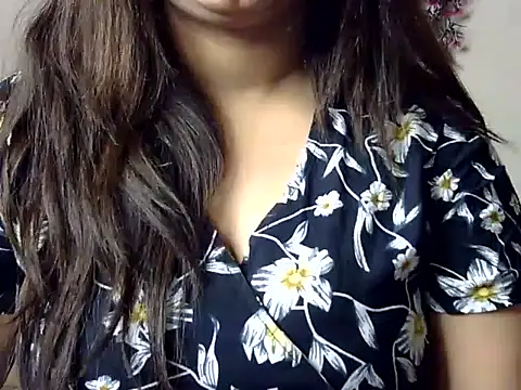Snapshot of Aaliya02 chatting on 06-04-26, 11:20 Aaliya02 online show from 06-04-26, 11:20