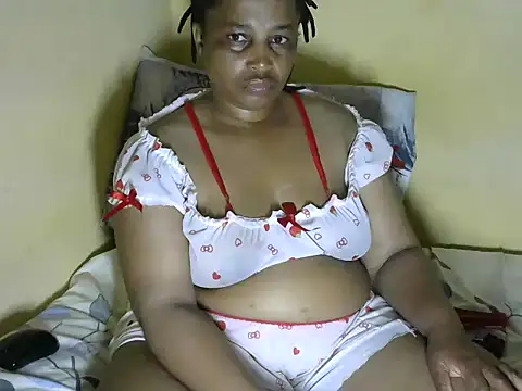 Snapshot of Naughty-assx chatting on 09-27-25, 11:00 Naughty-assx online show from 09-27-25, 11:00