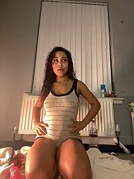 Snapshot of OliviaAshhh chatting on 02-19-26, 06:05 OliviaAshhh online show from 02-19-26, 06:05