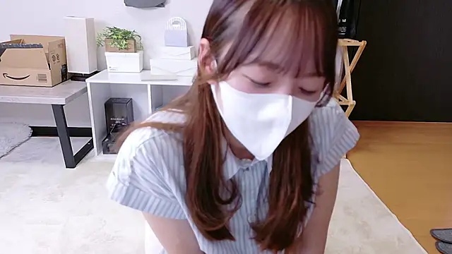 saku sakura  online show from 10-08-25, 12:28