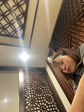 EllieYun online show from 10-05-25, 01:02