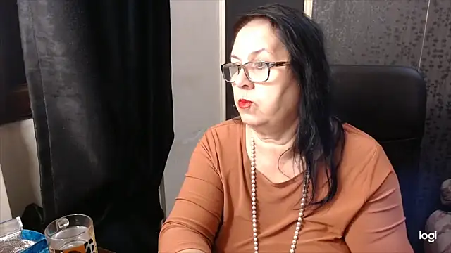 MissSanjanne online show from 11-22-25, 12:54