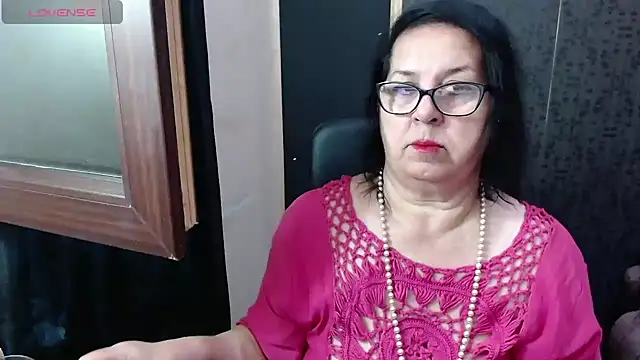 Snapshot of MissSanjanne chatting on 07-12-26, 03:51 MissSanjanne online show from 07-12-26, 03:51