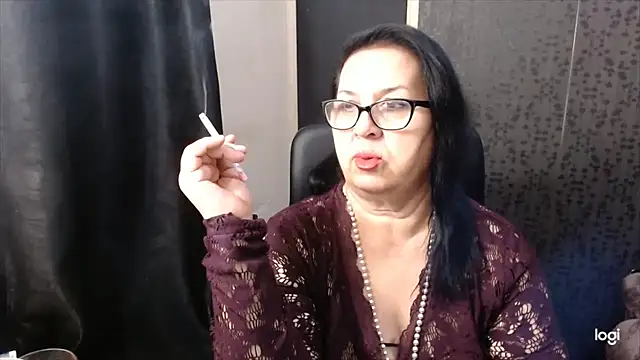 Snapshot of MissSanjanne chatting on 10-18-25, 03:52 MissSanjanne online show from 10-18-25, 03:52
