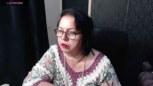 MissSanjanne online show from 04-18-26, 06:49