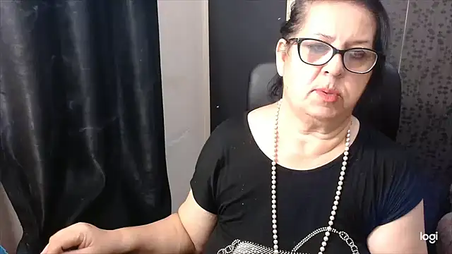 Snapshot of MissSanjanne chatting on 10-08-25, 07:32 MissSanjanne online show from 10-08-25, 07:32