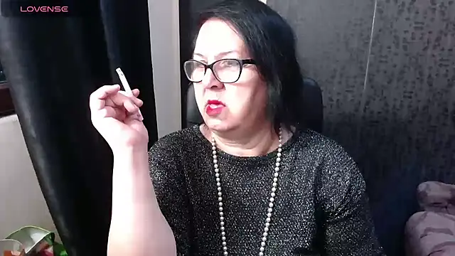 Snapshot of MissSanjanne chatting on 05-18-26, 02:33 MissSanjanne online show from 05-18-26, 02:33