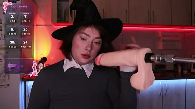 RegalElsa online show from 10-21-25, 09:47