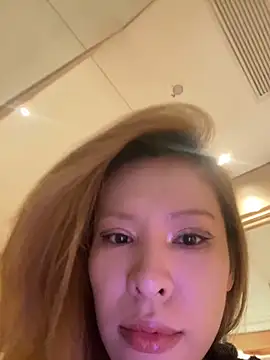 miumiu-66 online show from 10-19-25, 01:25