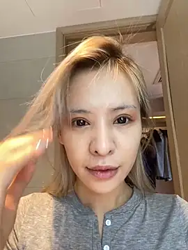 miumiu-66 online show from 02-08-26, 05:05