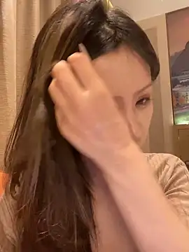 Snapshot of miumiu-66 chatting on 05-15-26, 05:00 miumiu-66 online show from 05-15-26, 05:00