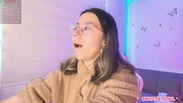 sweettvera online show from 04-17-26, 01:36