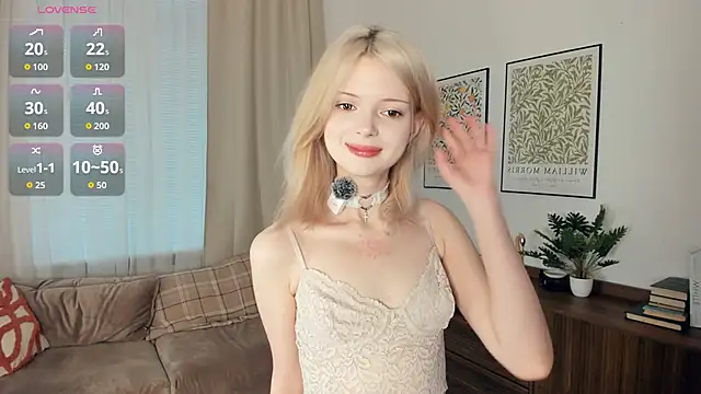 LaureMestler online show from 11-07-25, 07:35