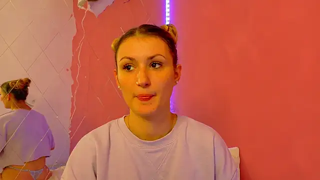 Anaayss  online show from 10-23-25, 05:06