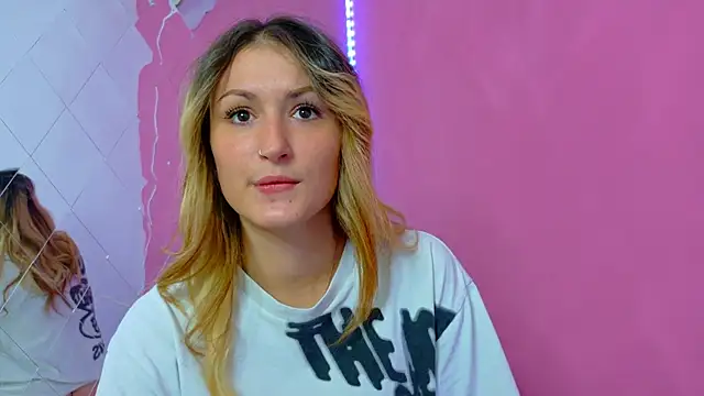 Anaayss  online show from 10-16-25, 04:54