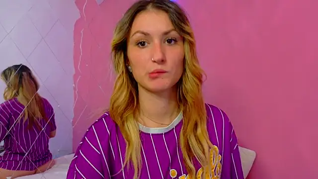 Anaayss  online show from 10-17-25, 05:00