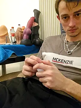 Chrisou73 online show from 03-02-26, 08:05