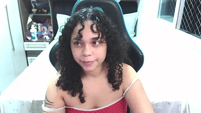 sweetamy326 online show from 07-02-26, 10:16