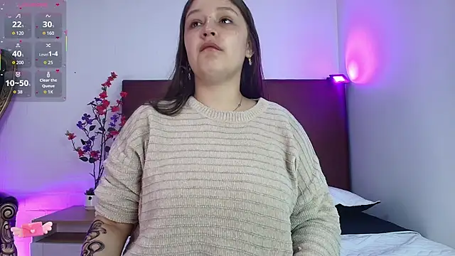 Snapshot of Krystal_Heartss chatting on 02-25-26, 01:11 Krystal Heartss online show from 02-25-26, 01:11