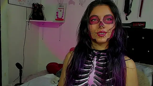 ValeryTatto online show from 10-28-25, 01:21