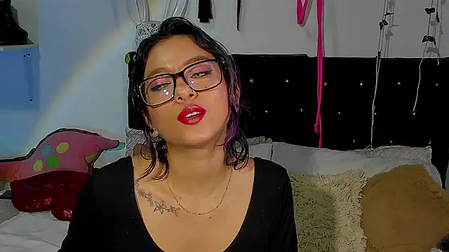 Snapshot of ValeryTatto chatting on 10-17-25, 11:23 ValeryTatto online show from 10-17-25, 11:23