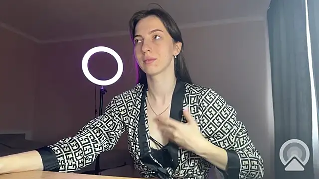 Prettyyy Angel online show from 11-21-25, 06:34