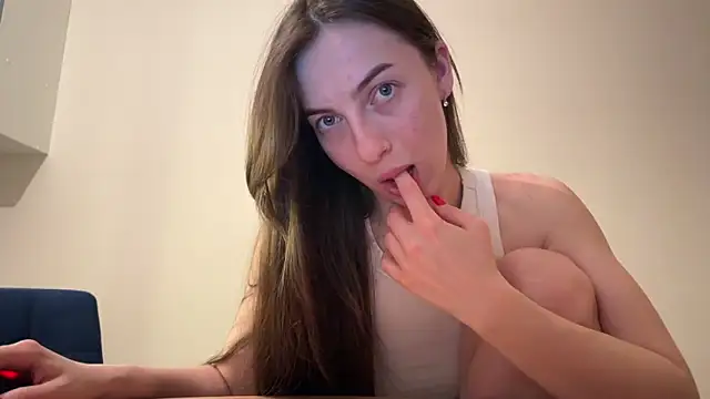 Prettyyy Angel online show from 04-13-26, 06:56