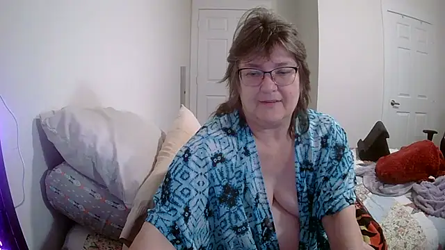 Buggy1965 online show from 04-22-26, 01:07