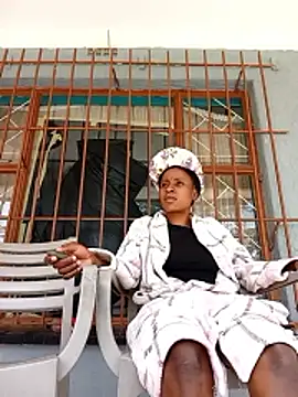 HotPetite 25 online show from 01-14-26, 12:20