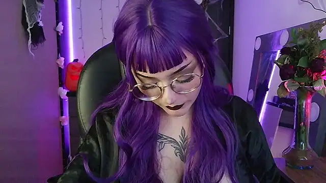 LesRose online show from 10-22-25, 04:39