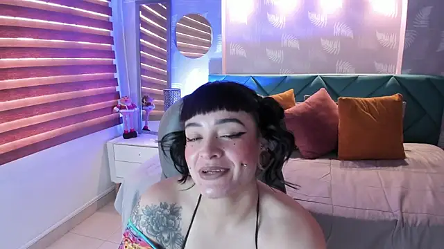 Antonela vargas online show from 11-24-25, 12:49