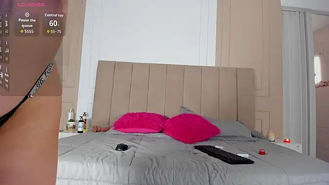 Snapshot of PatriciaFigueroa chatting on 10-11-25, 07:04 PatriciaFigueroa online show from 10-11-25, 07:04