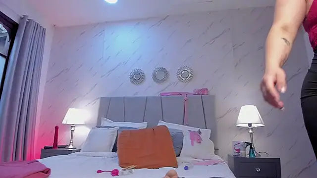 Michell Monet online show from 11-15-25, 12:14